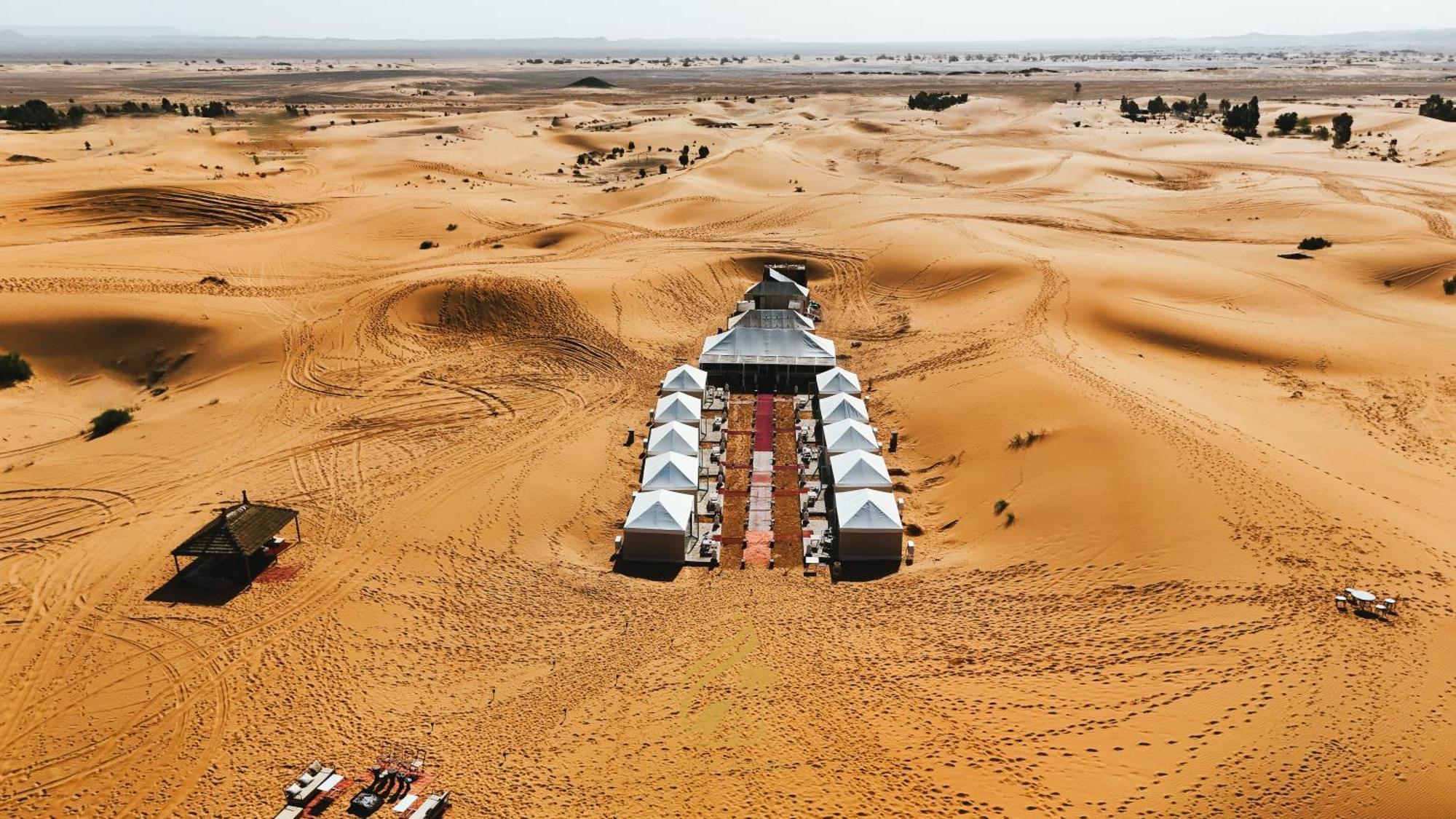 Hotel Luxury Camp Chebbi à Merzouga Extérieur photo